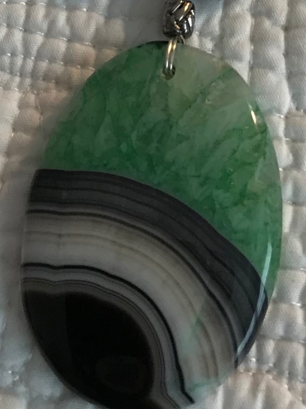 “Emerald Eclipse”: Artisan necklace - Picture 11 of 16